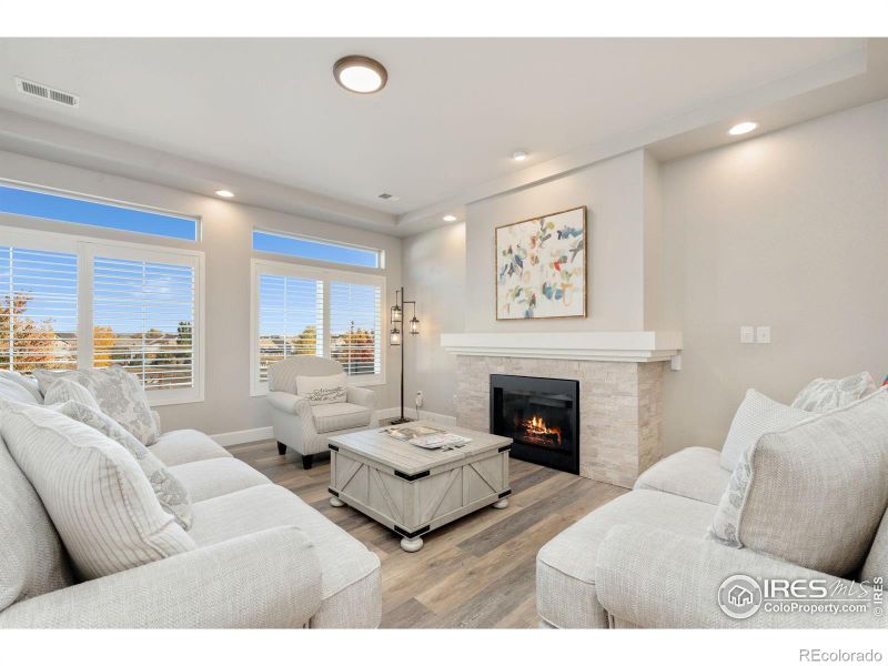 3425 Maplewood Ln, Johnstown, CO 80534
