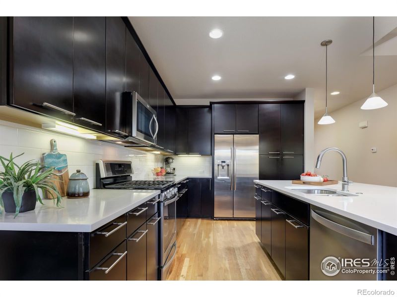 513 Goranson Ct, Lyons, CO 80540