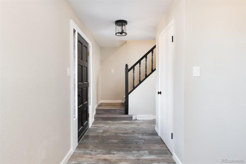 13766 Omega Cir, Lone Tree, CO 80124