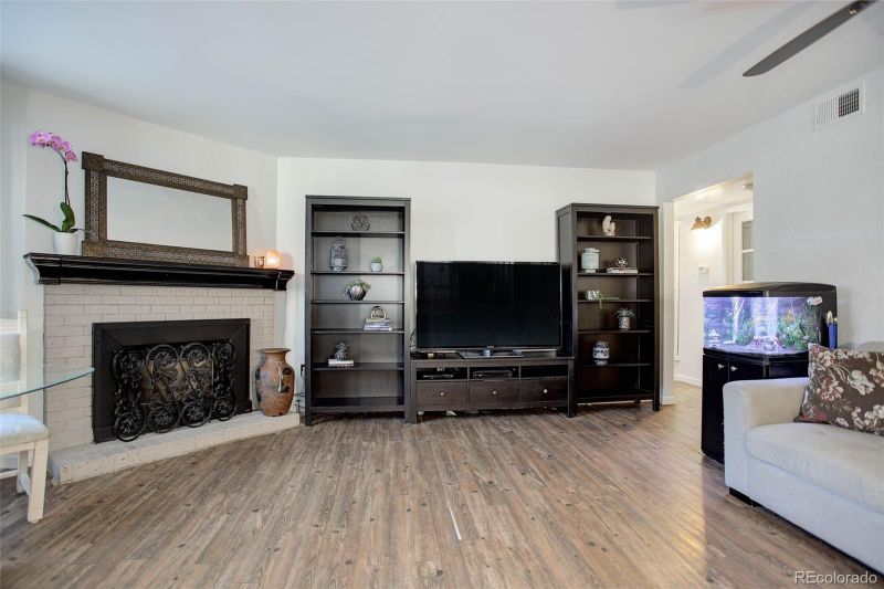 999 S Miller St #103, Lakewood, CO 80226