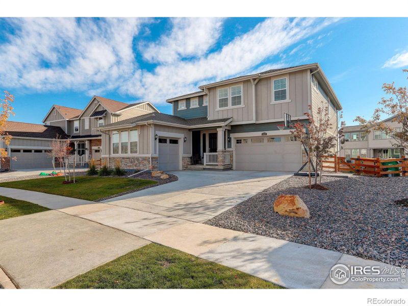 1808 Marlowe Cir E, Erie, CO 80516