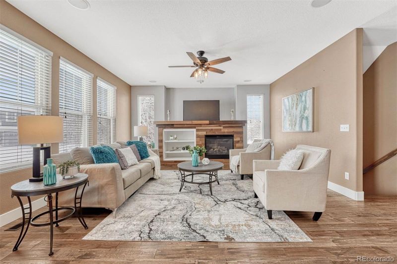 20966 E Greenwood Dr, Aurora, CO 80013