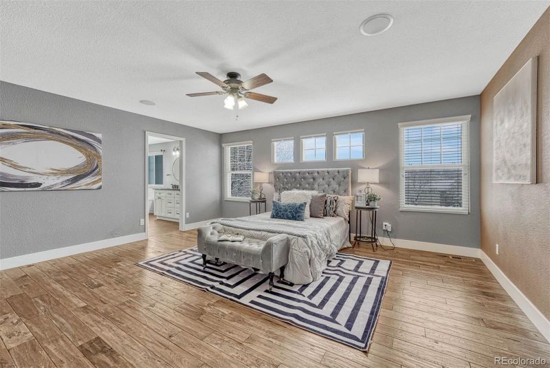 20966 E Greenwood Dr, Aurora, CO 80013