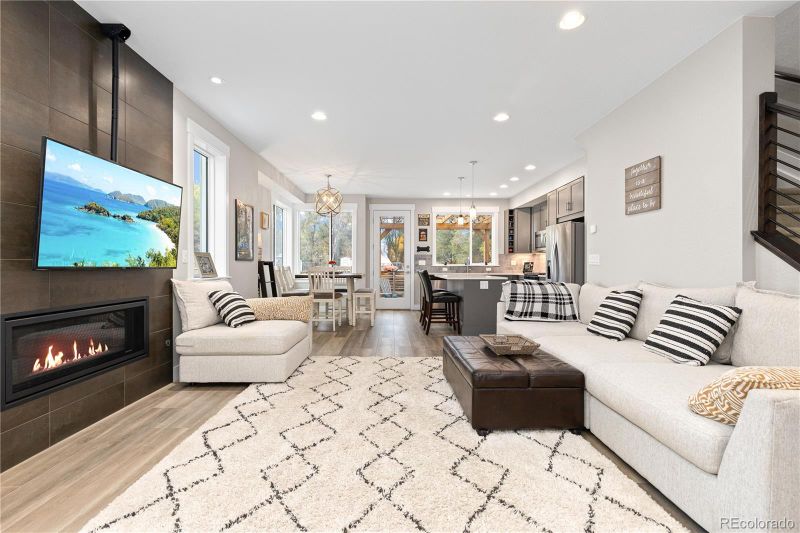 717 Cannon Trl, Lafayette, CO 80026