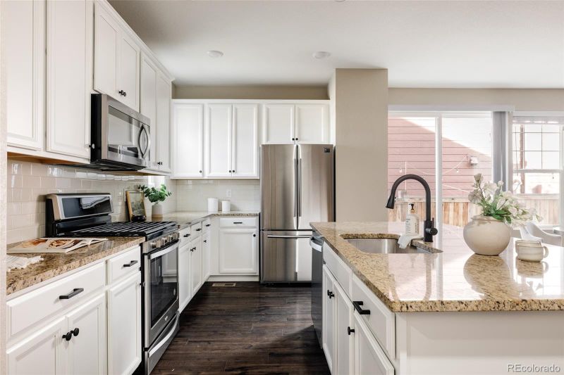 9310 E 61st Ave, Denver, CO 80238