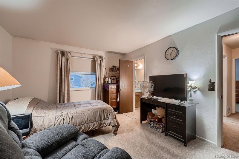 10373 Moore St, Broomfield, CO 80021