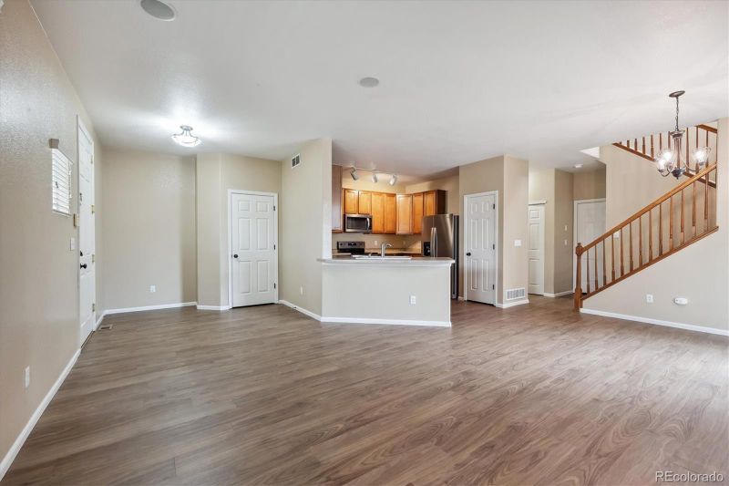 1112 S Coolidge Cir, Aurora, CO 80018