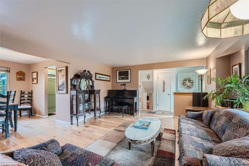 11041 W 71st Pl, Arvada, CO 80004