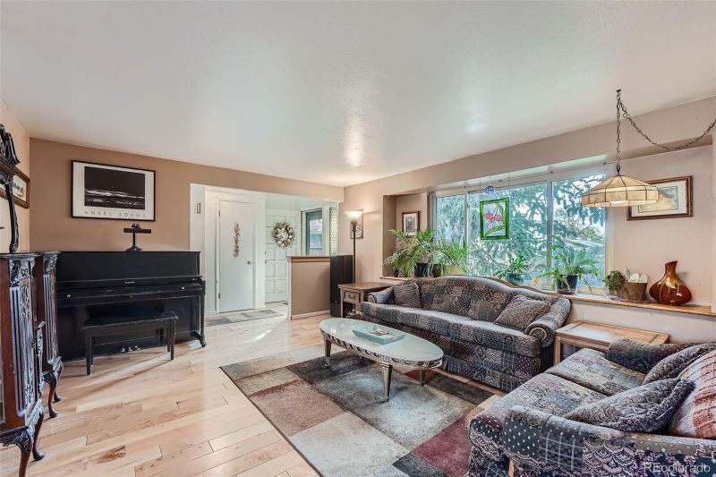 11041 W 71st Pl, Arvada, CO 80004