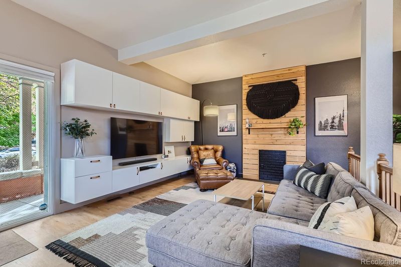 1647 N Clarkson St #2, Denver, CO 80218
