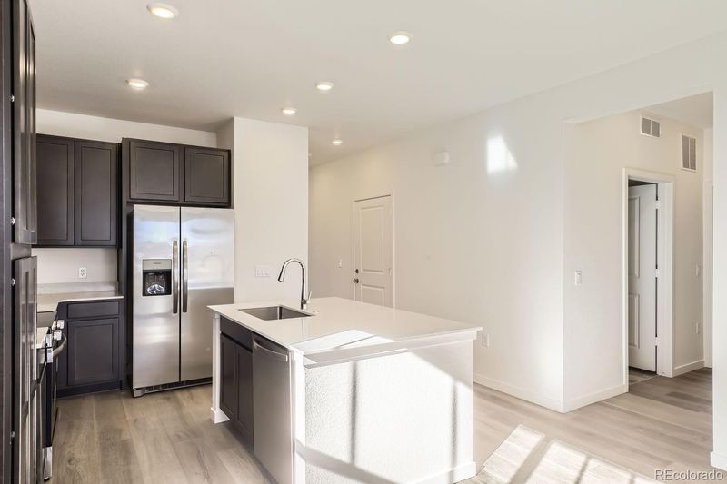 5118 N Quemoy St, Aurora, CO 80019