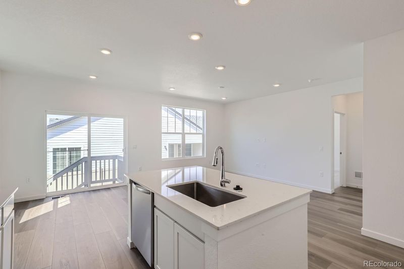 5137 N Quemoy St, Aurora, CO 80019