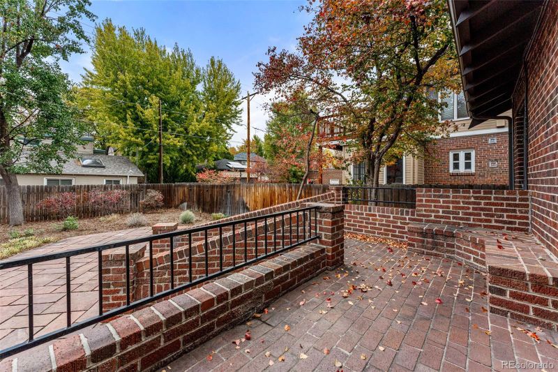 2041 Ivy St, Denver, CO 80207