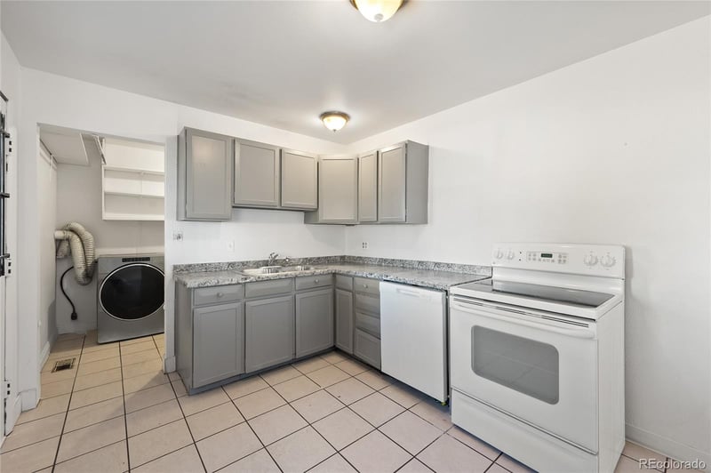 13301 Randolph Pl, Denver, CO 80239