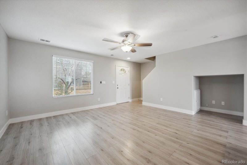 10046 Hudson St, Thornton, CO 80229