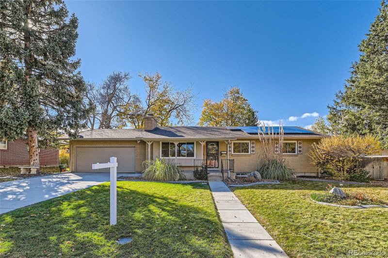 2197 Zinnia St, Golden, CO 80401