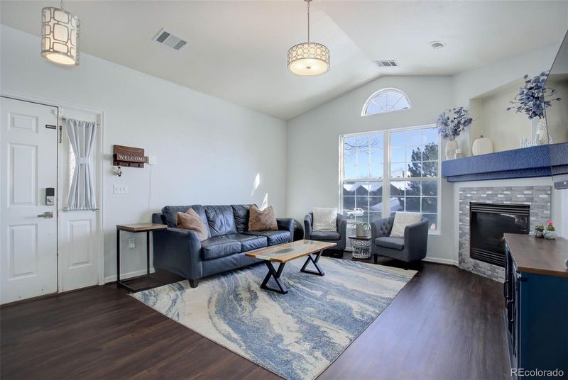 4079 S Crystal Cir #201, Aurora, CO 80014