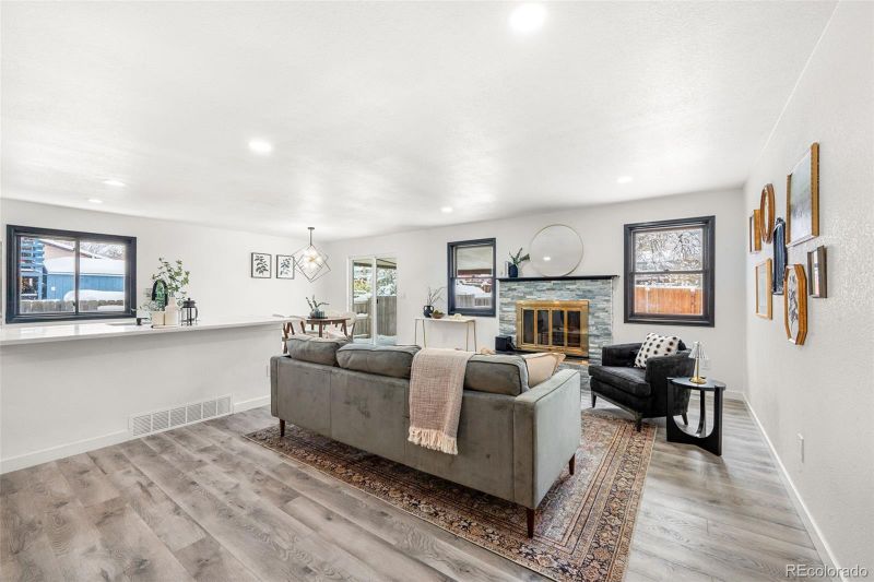 1613 S Dawson Way, Aurora, CO 80012