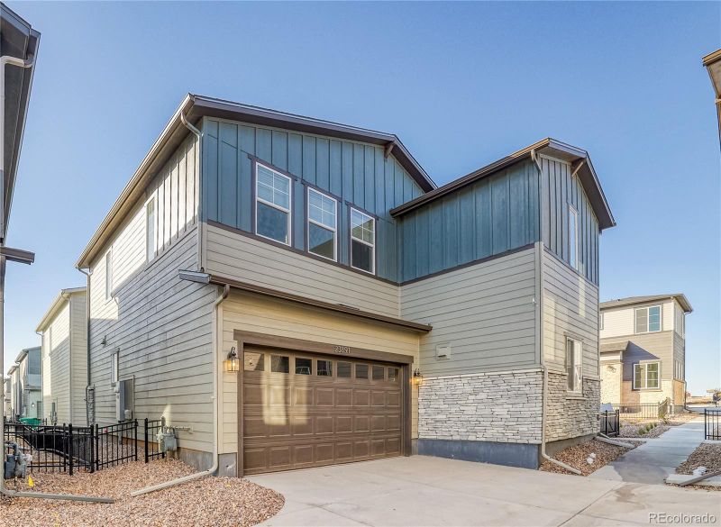 23891 E 40th Ave, Aurora, CO 80019