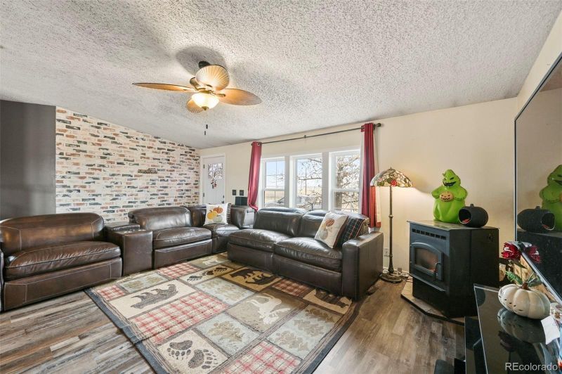 3010 Old Windmill Vw Rd, Yoder, CO 80864