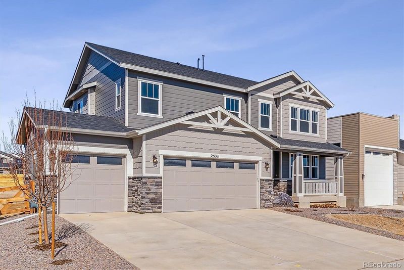 25061 E 38th Ave, Aurora, CO 80019