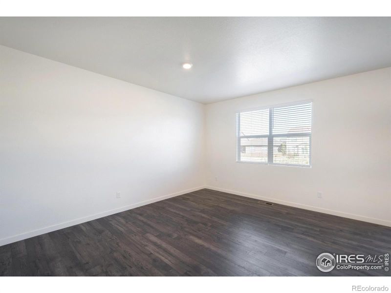 343 Hummingbird Ln, Johnstown, CO 80534