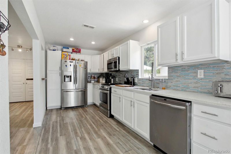 764 Zion St, Aurora, CO 80011