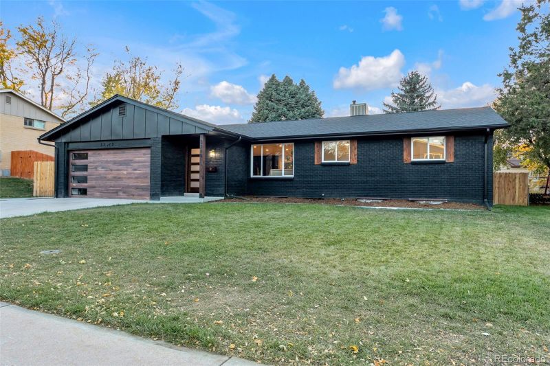 3319 S Ulster Ct, Denver, CO 80231