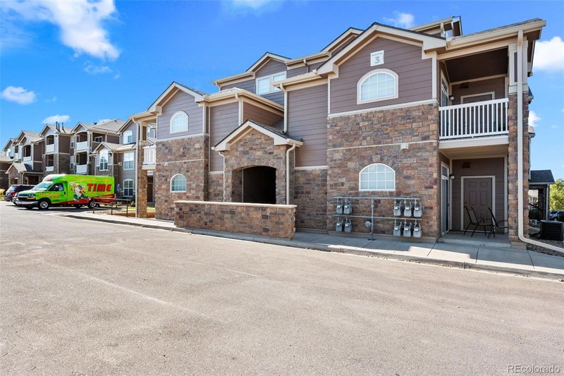 7440 S Blackhawk St #3-101, Englewood, CO 80112