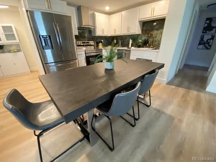 5405 Saulsbury Ct, Arvada, CO 80002