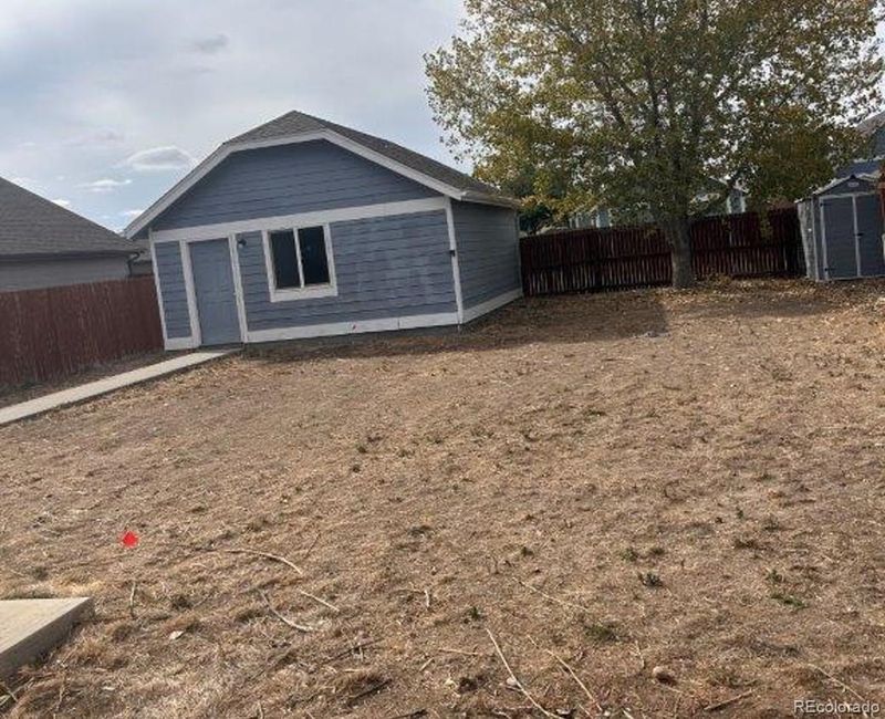 3033 Rose Hill St, Strasburg, CO 80136