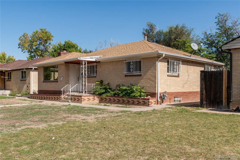 250 Zenobia St, Denver, CO 80219