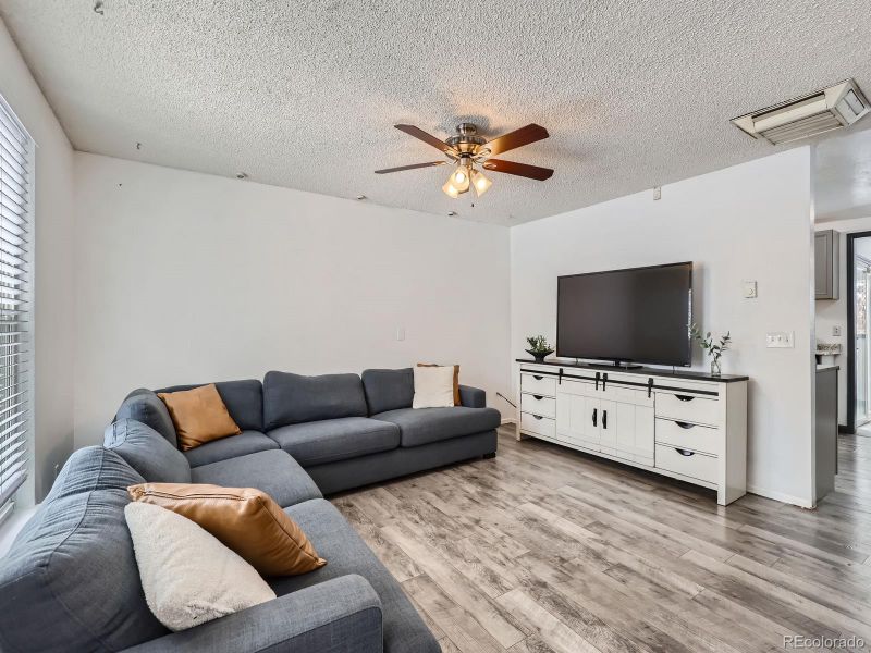 1285 S Telluride St, Aurora, CO 80017