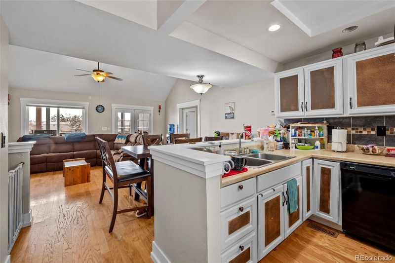 130 N Carlton St, Castle Rock, CO 80104