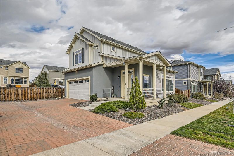 26199 E Maple Dr, Aurora, CO 80018