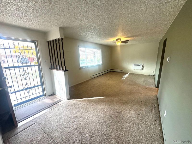 6180 Ivanhoe St, Commerce City, CO 80022