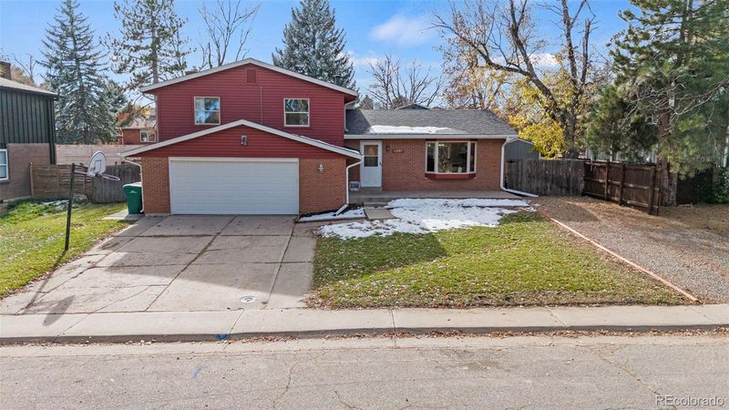 6250 W Maplewood Pl, Littleton, CO 80123