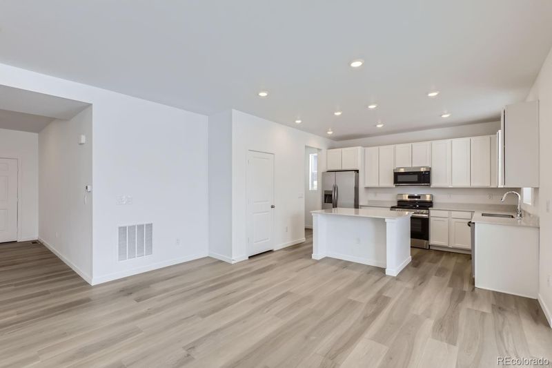 2145 S Gold Bug Way, Aurora, CO 80018