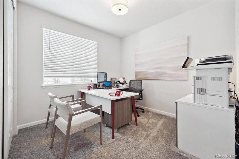 158 S Waterloo St, Aurora, CO 80018