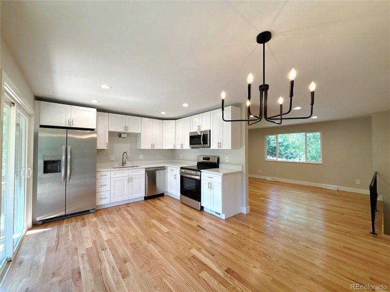 648 S Nome St, Aurora, CO 80012