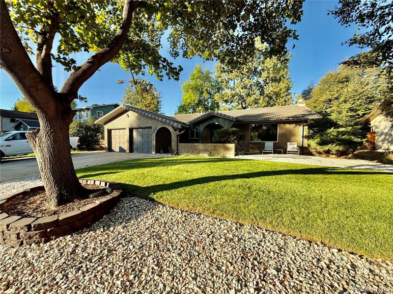 1465 S Macon St, Aurora, CO 80012