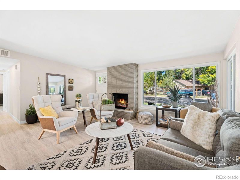 1609 Crestmore Pl, Fort Collins, CO 80521