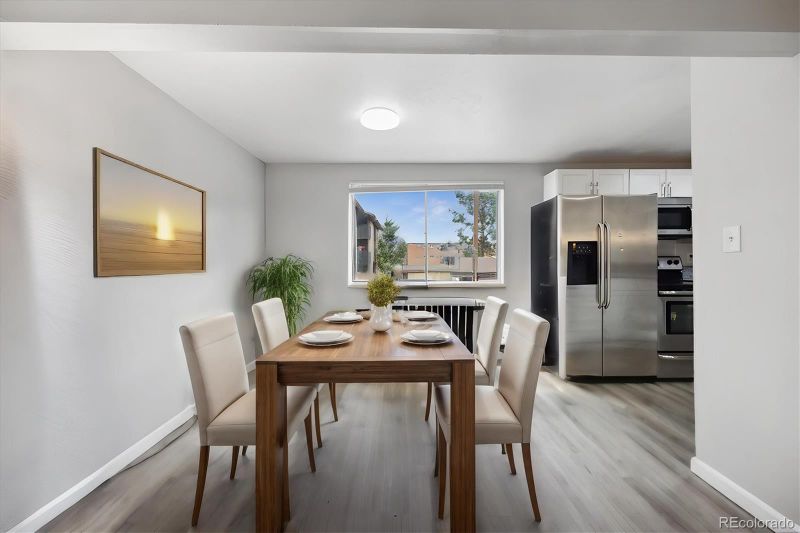 875 S Quebec St #9, Denver, CO 80247