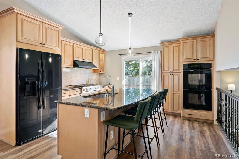 11318 W Maplewood Dr, Littleton, CO 80127