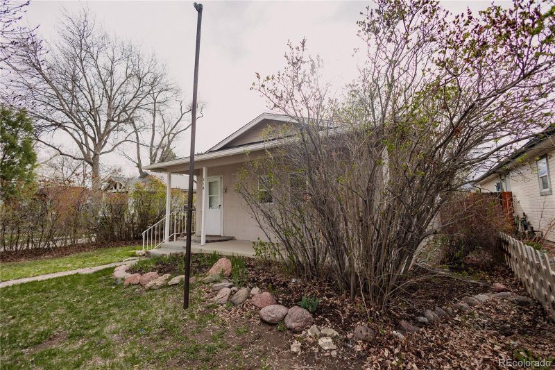 816 S Logan Ave, Colorado Springs, CO 80910