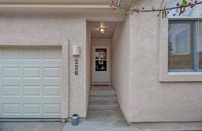 226 Luxury Ln, Colorado Springs, CO 80921