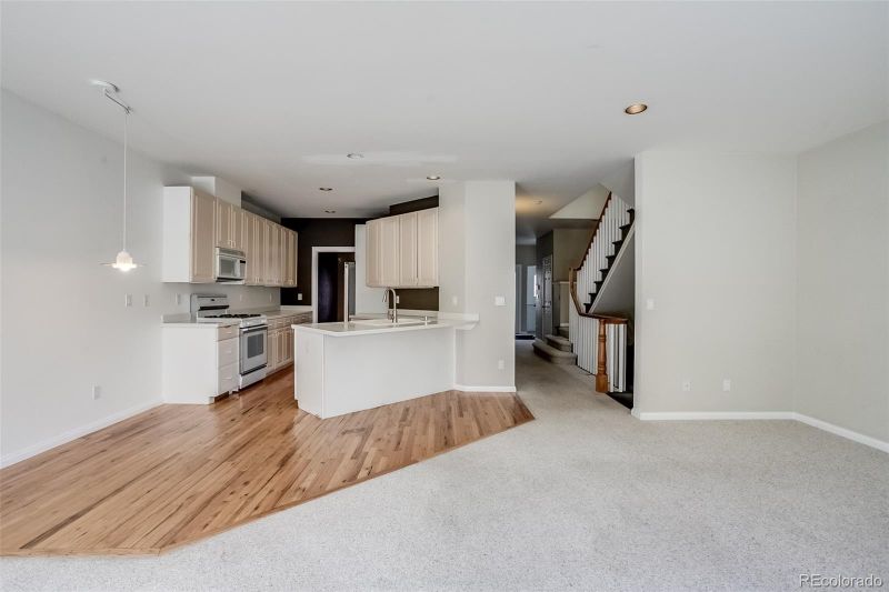 391 N Ogden St, Denver, CO 80218