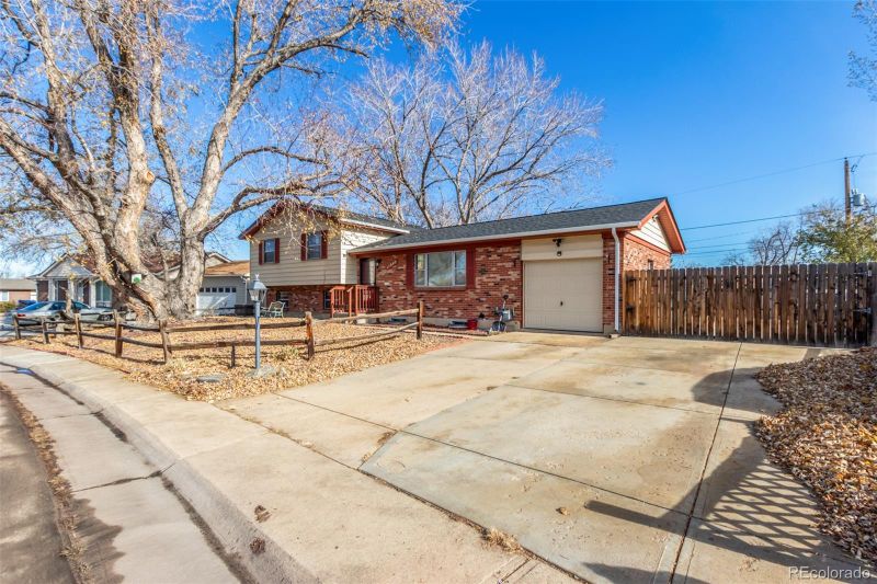 11940 Sylvia Dr, Northglenn, CO 80233
