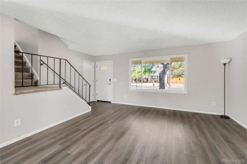 9562 W 75th Ave, Arvada, CO 80005