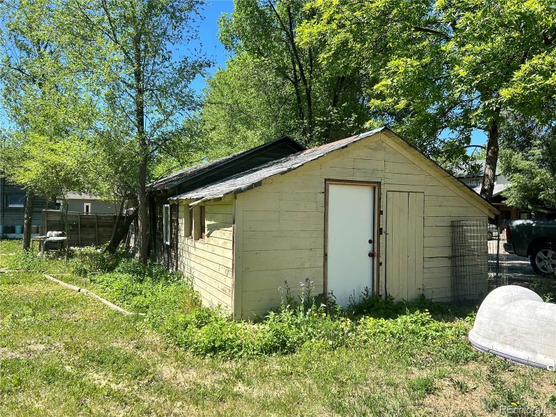 701 W 10th St, Loveland, CO 80537